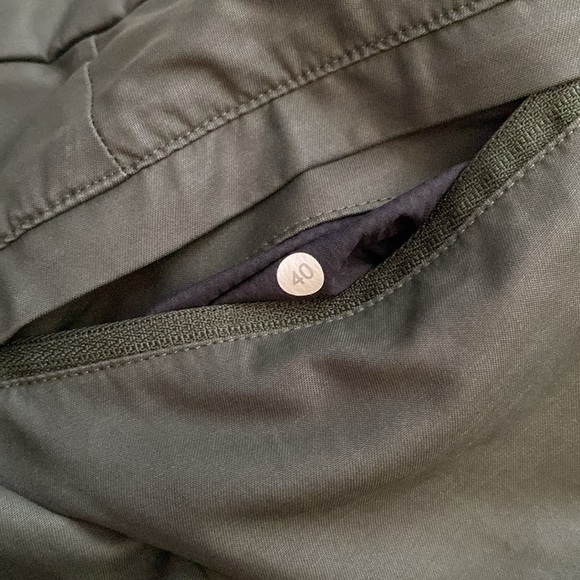 Lululemon men’s ABC dark green pants - Picture 6 of 11